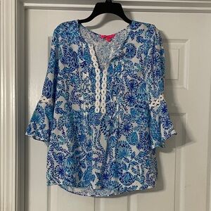 Lilly Pulitzer Blue and White Floral Blouse